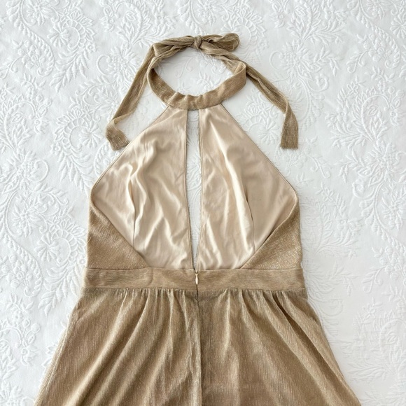 NWOT Lulus Be A Star Gold Halter Maxi Dress Large - Picture 6 of 9